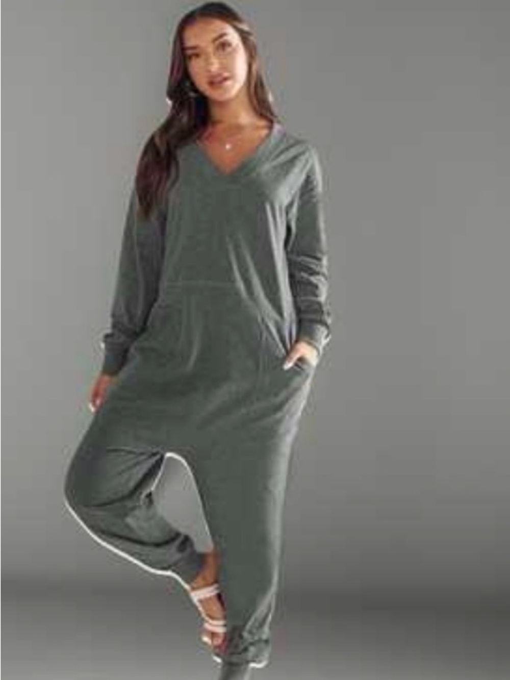 V-Neck Women’s Onesie Romper - light Olive Green